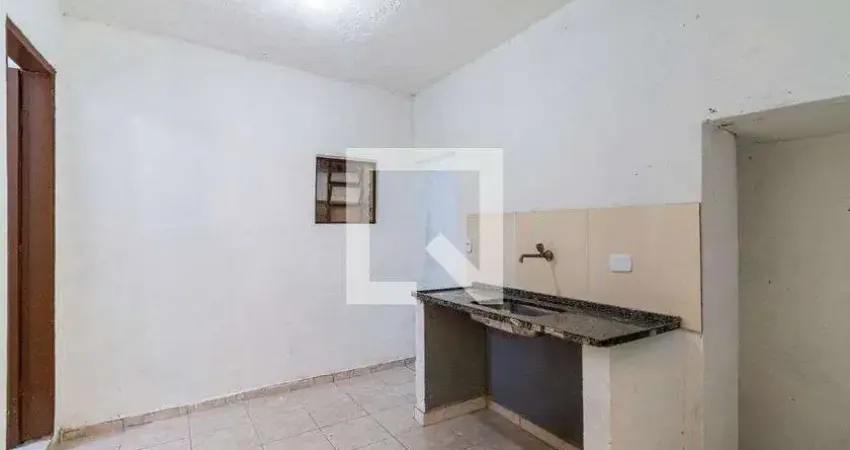 Casa com 1 quarto para alugar na Rua Liguria, Parque Munhoz, São Paulo