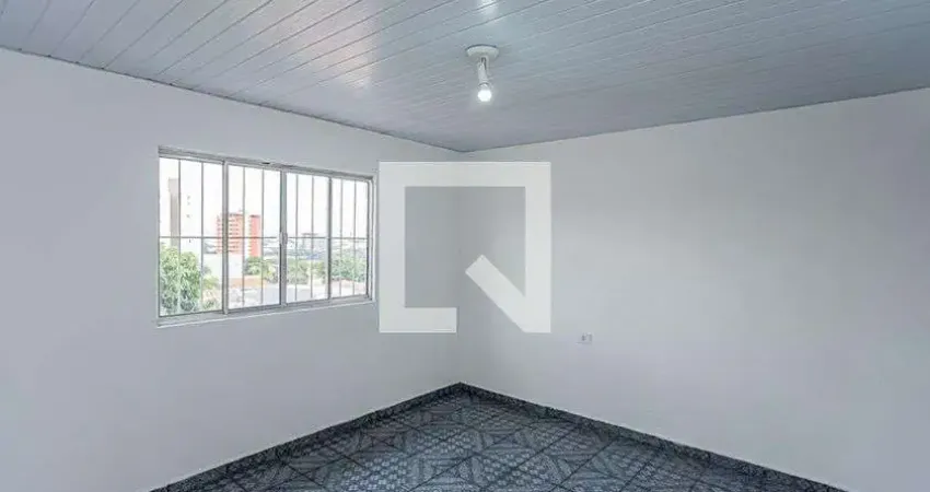 Casa com 2 quartos para alugar na Rua Manuel da Costa Vale, Piqueri, São Paulo