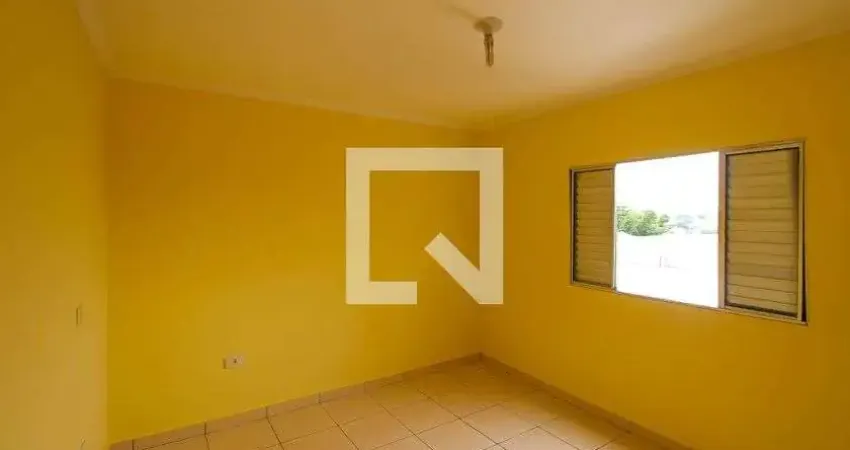Casa com 2 quartos para alugar na Rua Chacoene, Vila Alpina, São Paulo