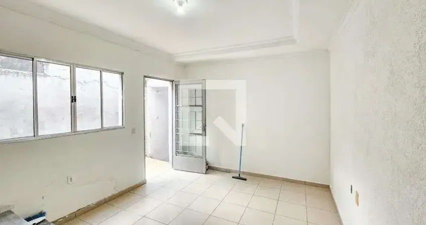 Casa com 3 quartos para alugar na Rua Maceió, Rochdale, Osasco