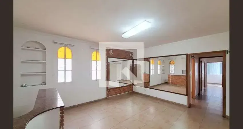 Casa com 14 quartos para alugar na Rua Sylvio Delduque, Água Fria, São Paulo