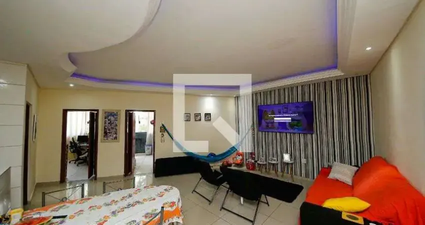 Casa com 2 quartos para alugar na Rua Boa Família, Sapopemba, São Paulo