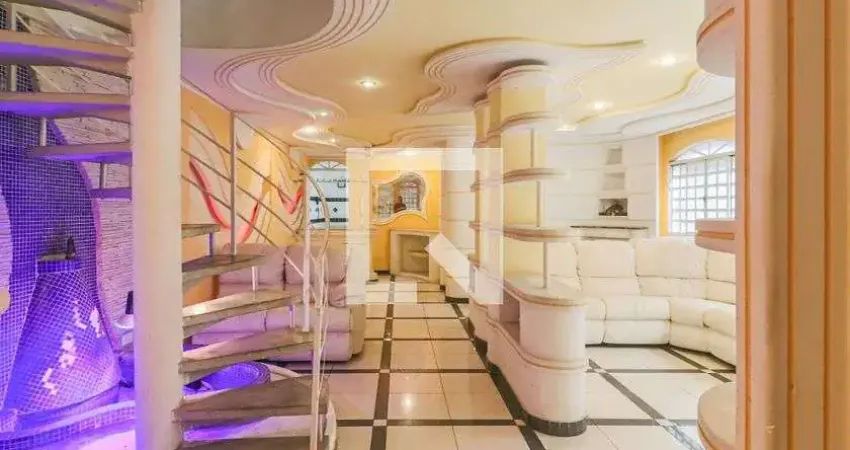 Casa com 4 quartos para alugar na Rua Augusto Perroni, Butantã, São Paulo