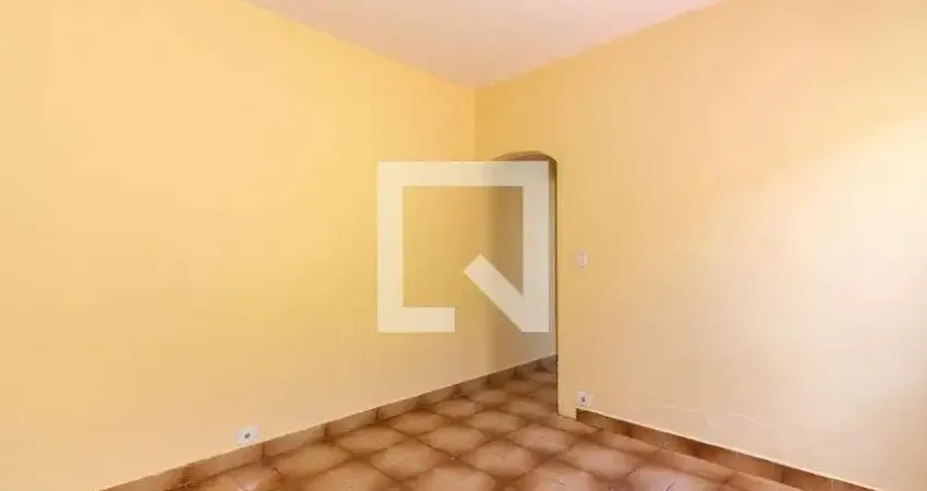 Casa com 2 quartos para alugar na Rua Solidade Alves Fonte, Santo Antônio, Osasco