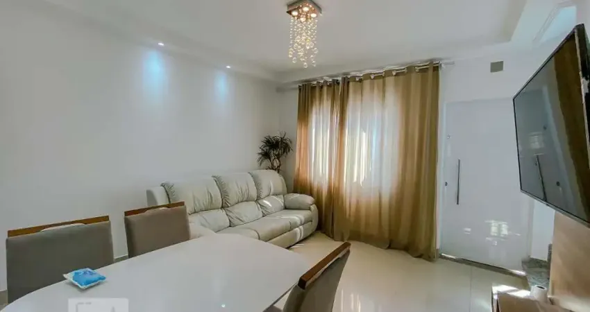 Casa com 3 quartos para alugar na Rua Evangelina, Vila Carrão, São Paulo