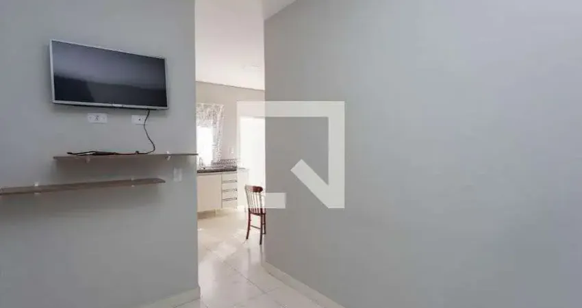 Casa com 1 quarto para alugar na Rua Ida Espagiari Martins, Centro, Diadema