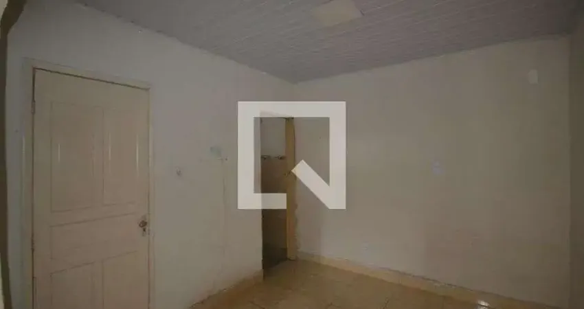 Casa com 1 quarto para alugar na Rua Jupira, Centro, Belford Roxo