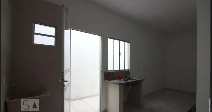 Casa com 1 quarto para alugar na Rua Cônego Luís Gonzaga Biazi, Santana, São Paulo