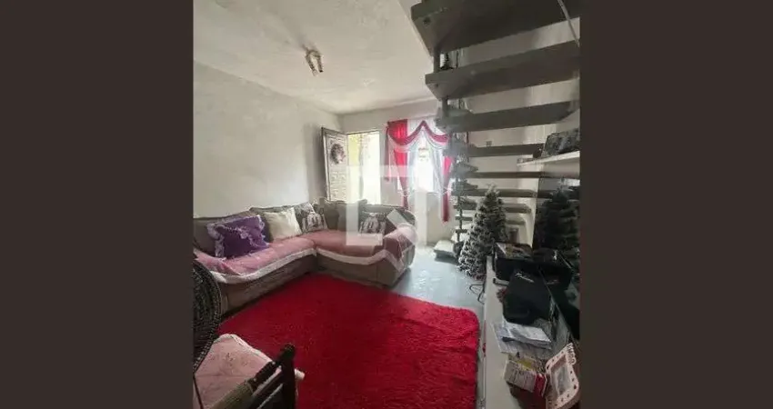 Casa com 2 quartos para alugar na Rua Dimas Arceno, Tatuquara, Curitiba