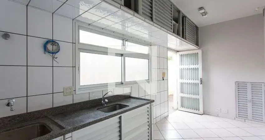 Kitnet / stúdio para aluguel - jardim umuarama, 1 quarto,  25 m² - uberlândia