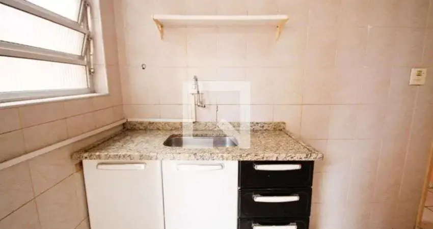 Casa com 3 quartos para alugar na Rua Pero Vaz de Caminha, Aviação, Praia Grande