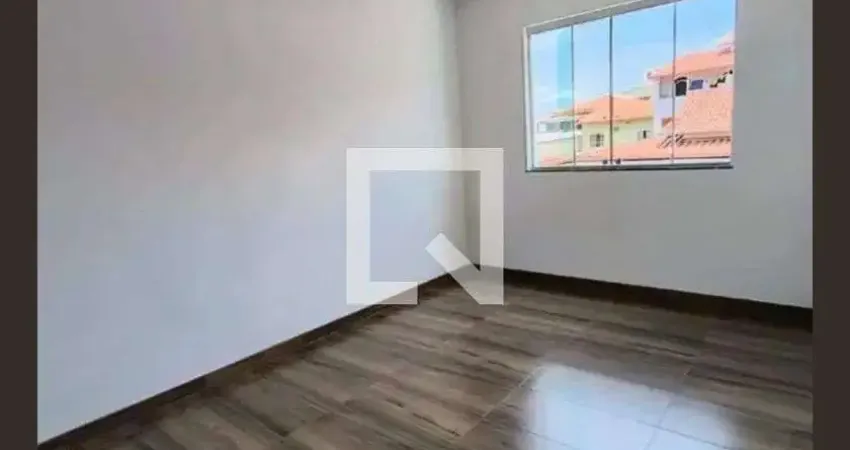 Casa com 2 quartos para alugar na Rua Severo Belém, Vila Belém, Contagem