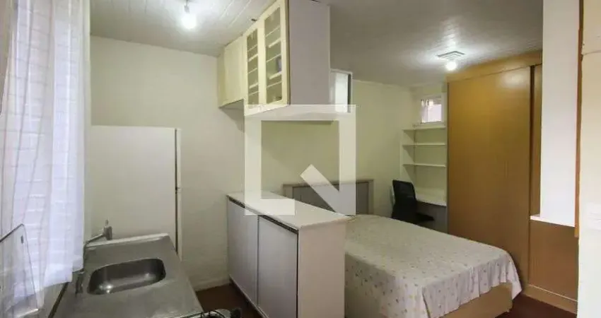 Casa com 1 quarto para alugar na Rua Falanto, Aricanduva, São Paulo