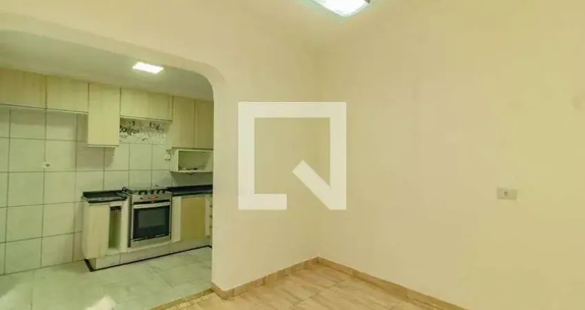Casa com 2 quartos para alugar na Avenida Túlio Teodoro de Campos, Vila Mascote, São Paulo