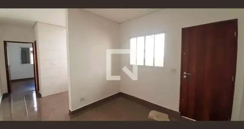 Casa com 2 quartos para alugar na Avenida Aluísio de Azevedo, Cipava, Osasco