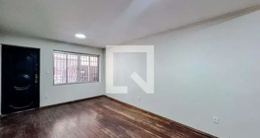 Casa com 2 quartos para alugar na Rua Nicolau Barreto, Belém, São Paulo