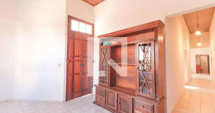 Casa com 3 quartos para alugar na Rua General Carneiro, Vila Arens I, Jundiaí