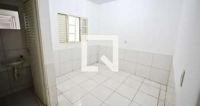 Kitnet / stúdio para aluguel - setor aeroporto, 1 quarto, 18 m² - goiânia