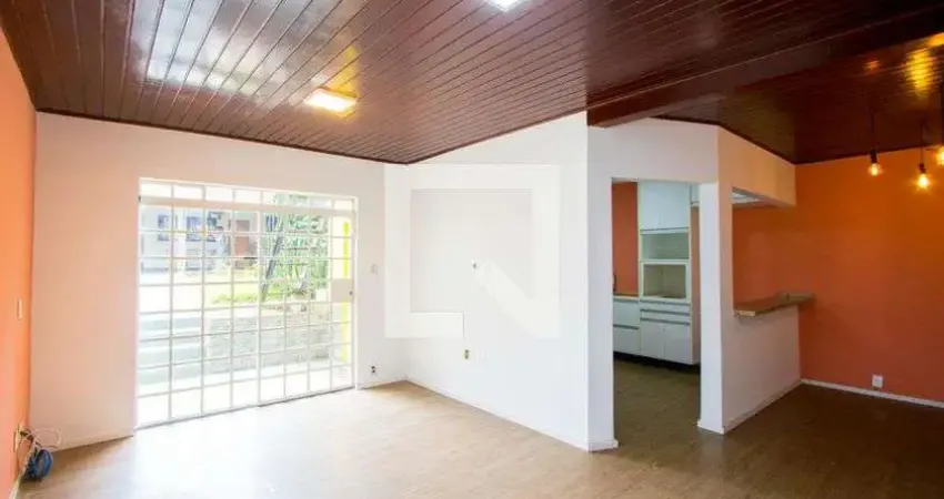Casa com 3 quartos para alugar na Rua Macaúba, Paraíso, Santo André