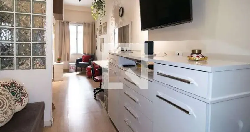 Kitnet / Stúdio para alugar na Rua Frei Caneca, Consolação, São Paulo