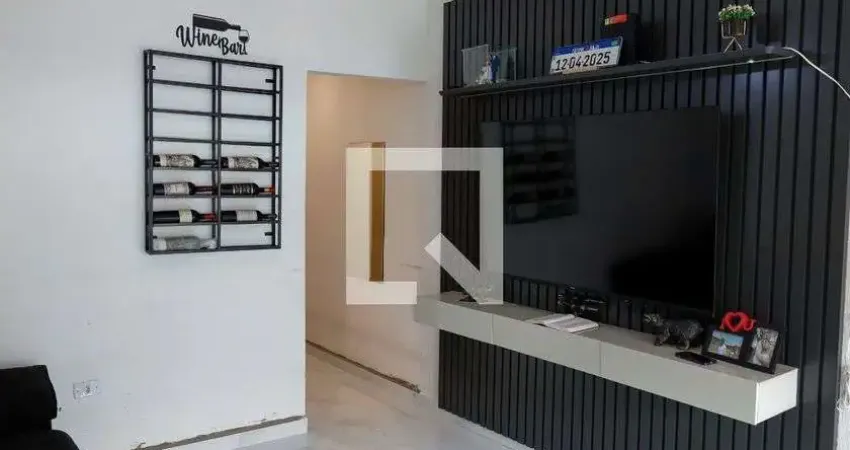 Casa com 2 quartos para alugar na Rua Francisco Haro Alaminos, Ayrosa, Osasco