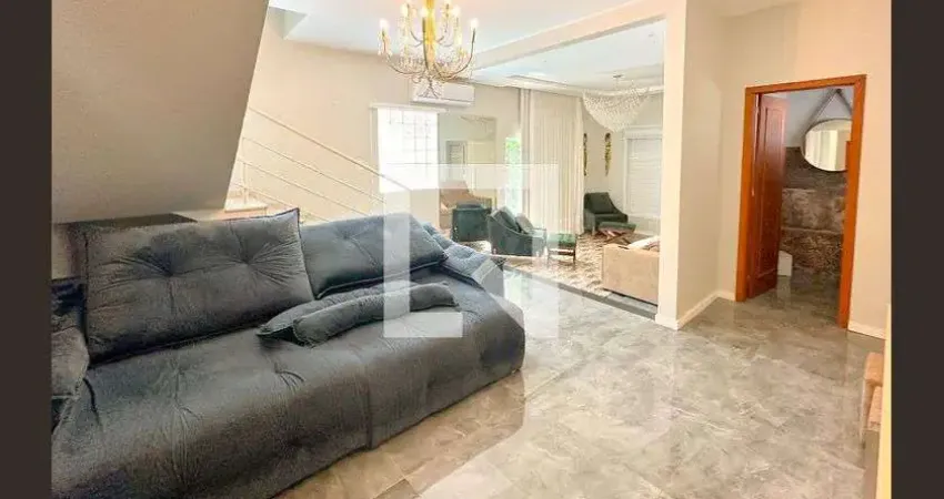 Casa para Aluguel - Ingleses, 4 Quartos, 200 m² - Florianópolis