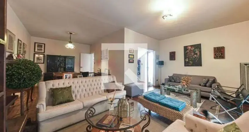 Casa com 3 quartos para alugar na Rua Anseriz, Campo Belo, São Paulo