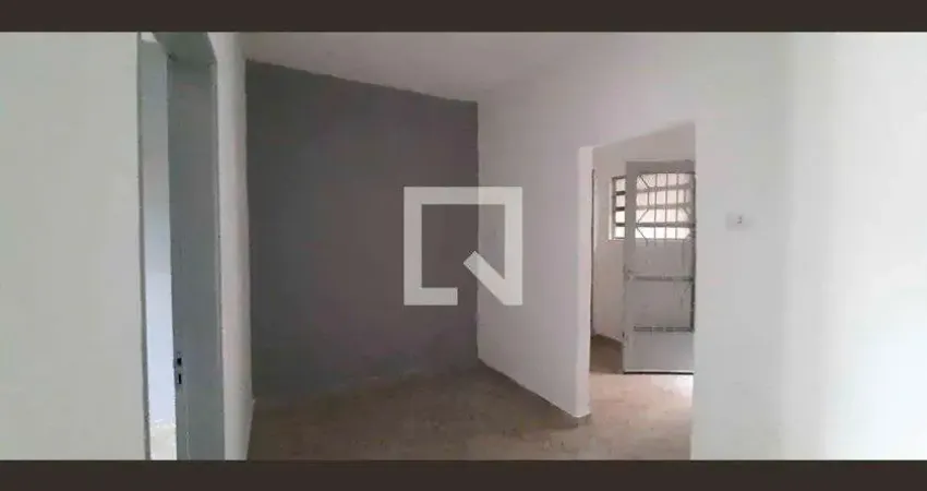 Casa com 1 quarto para alugar na Avenida César Abraão, Centro, Osasco