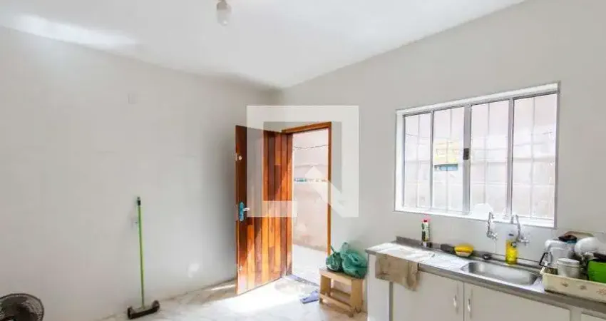 Casa com 1 quarto para alugar na Rua Diviana, Artur Alvim, São Paulo