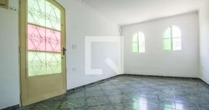 Casa com 2 quartos para alugar na Rua Jaboticabal, Mooca, São Paulo