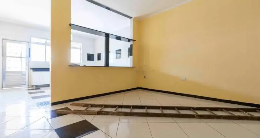 Casa com 3 quartos para alugar na Rua Frei Fidélis Mota, Vila Jacuí, São Paulo