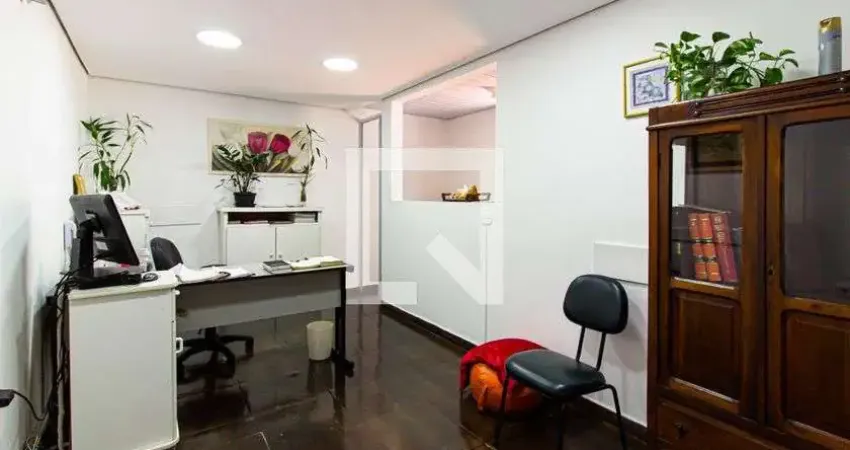 Casa com 1 quarto para alugar na Rua Quirino dos Santos, Barra Funda, São Paulo