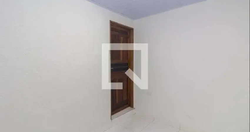 Casa com 2 quartos para alugar na Rua Hamilton Régis, Vila Jacuí, São Paulo