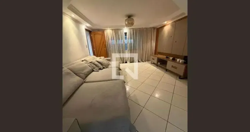 Casa com 4 quartos para alugar na Rua Amoroso Costa, Água Fria, São Paulo