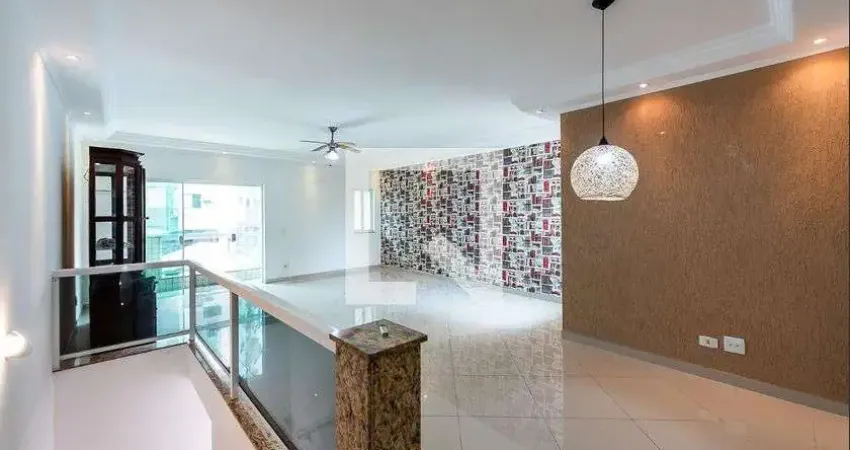 Casa com 3 quartos para alugar na Rua Conselheiro João Alfredo, Macuco, Santos