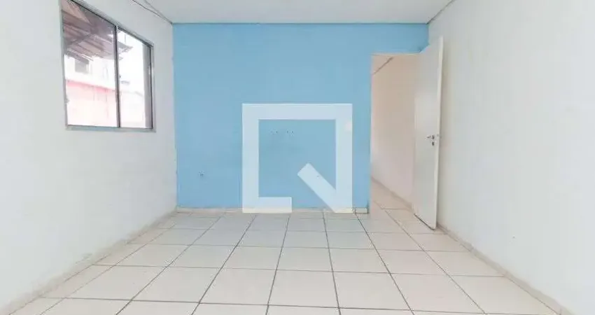 Casa com 1 quarto para alugar na Rua Açafrão, Vila Jacuí, São Paulo