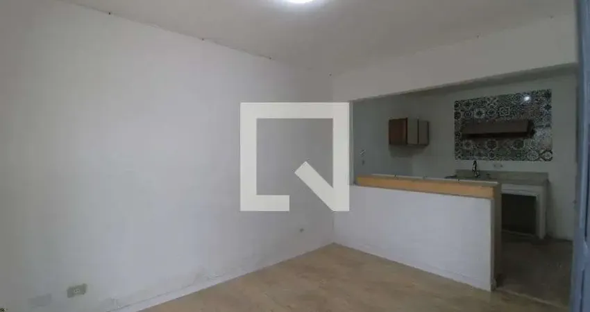 Casa com 1 quarto para alugar na Rua Adília Mercado Madureira, Vila Marari, São Paulo