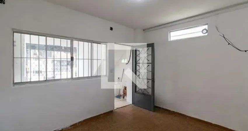 Casa com 2 quartos para alugar na Rua Fernandes Pereira, Artur Alvim, São Paulo