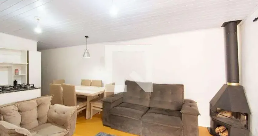 Casa com 2 quartos para alugar na Rua Madrid, Niterói, Canoas