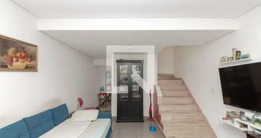 Casa com 2 quartos para alugar na Rua Ribeiro do Vale, Brooklin, São Paulo