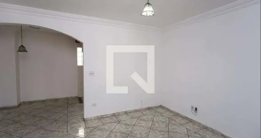 Casa com 2 quartos para alugar na Avenida Água Funda, Campanário, Diadema
