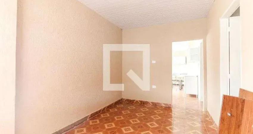 Casa com 2 quartos para alugar na Rua Manuel de Sá, Vila Jacuí, São Paulo