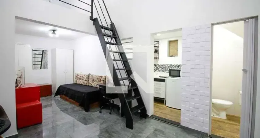 Casa com 1 quarto para alugar na Rua Antônio Vieira de Medeiros, Pinheiros, São Paulo