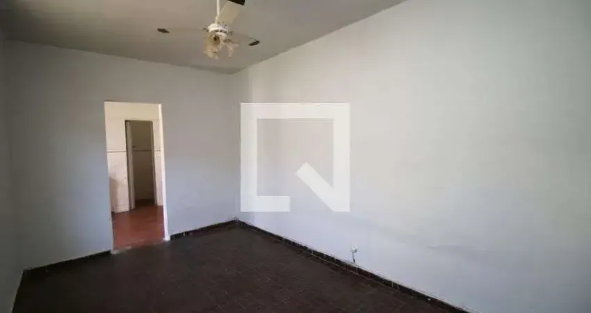 Casa com 1 quarto para alugar na Rua Comandante Abreu, Olaria, Rio de Janeiro