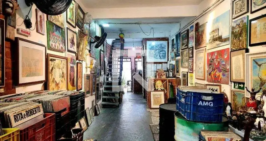 Casa com 2 quartos para alugar na Rua Direita de Santo Antônio, Barbalho, Salvador