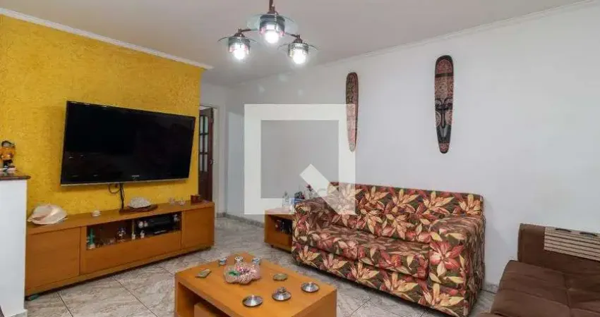 Casa com 2 quartos para alugar na Rua Horácio Scrosoppi, Água Fria, São Paulo