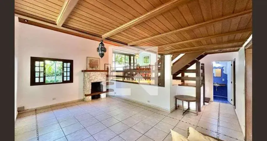 Casa / sobrado em condomínio para aluguel - algarve, 3 quartos, 342 m² - cotia