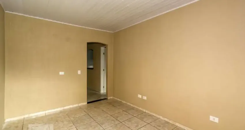 Casa com 4 quartos para alugar na Rua Amador Bueno, Cajuru, Curitiba
