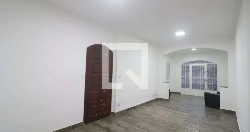 Casa com 2 quartos para alugar na Rua Atalanta, Água Fria, São Paulo