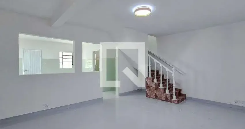 Casa com 3 quartos para alugar na Rua Josué de Carvalho, Sacomã, São Paulo